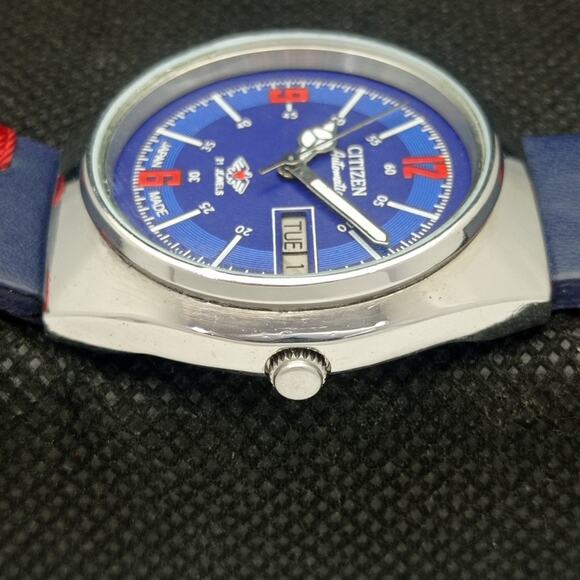 Vintage 1985 Citizen Automatic Mens Silver Watch W/daydate & Blue accents - Picture 5 of 8